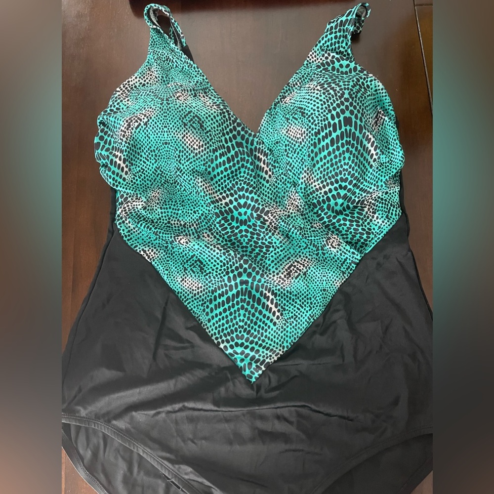 One piece swimsuit